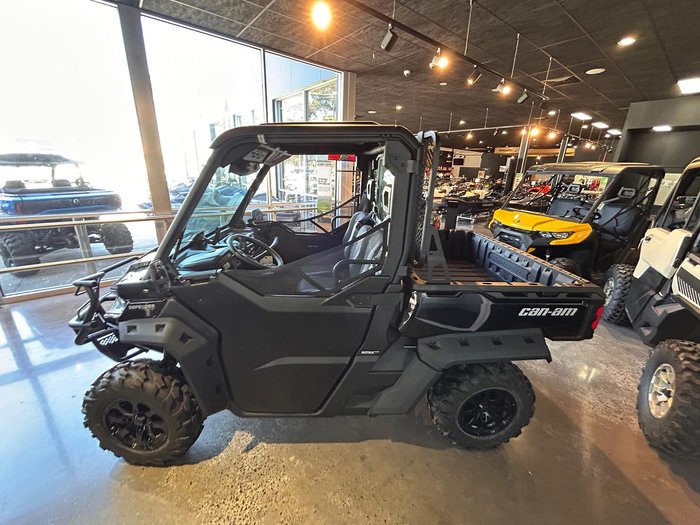 2024 Can-Am Defender HD10 XT Defender Black