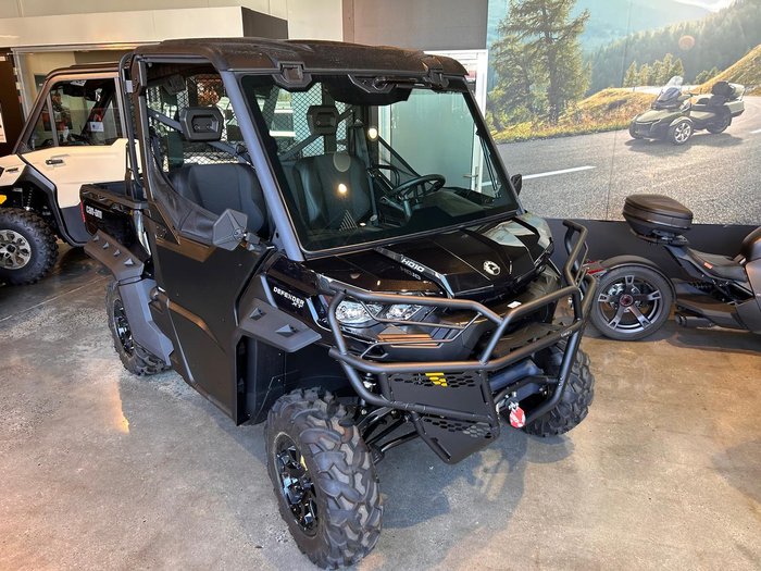 2024 Can-Am Defender HD10 XT Defender Black