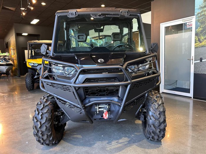 2024 Can-Am Defender HD10 XT Defender Black