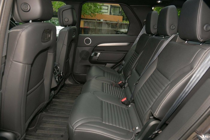 2025 Land Rover Discovery D350 Dynamic SE Series 5 MY25 4X4 Charente Grey