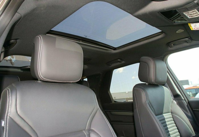 2025 Land Rover Discovery D350 Dynamic SE Series 5 MY25 4X4 Charente Grey