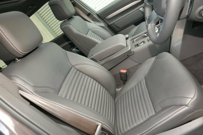 2025 Land Rover Discovery D350 Dynamic SE Series 5 MY25 4X4 Charente Grey