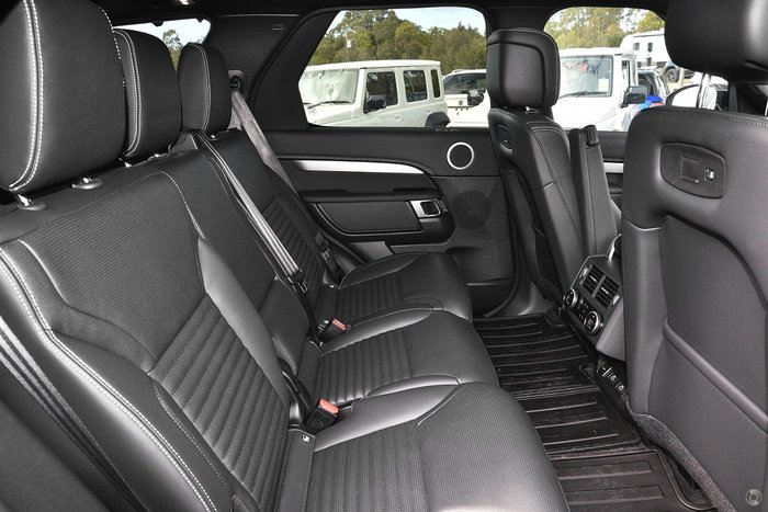 2025 Land Rover Discovery D350 Dynamic SE Series 5 MY25 4X4 Charente Grey