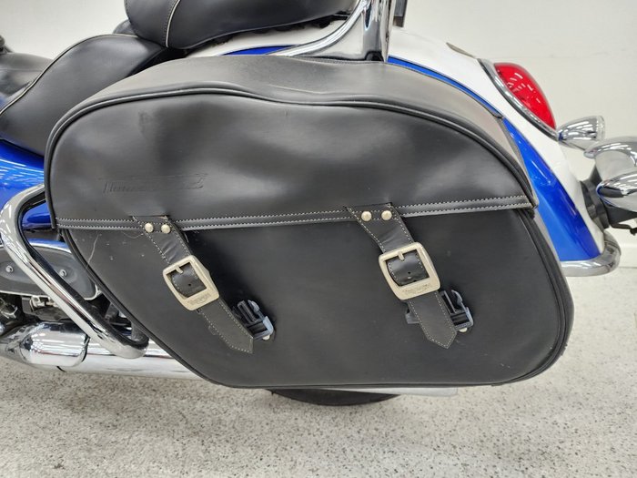 2015 Triumph THUNDERBIRD LT White