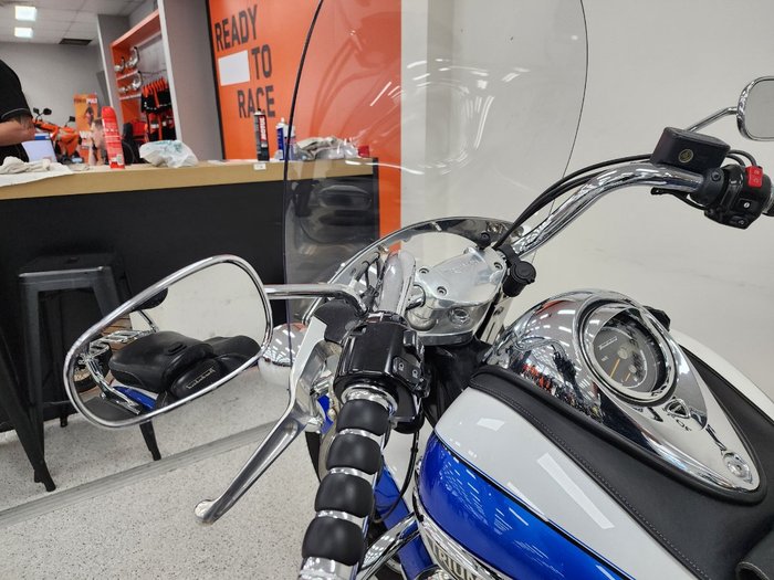 2015 Triumph THUNDERBIRD LT White