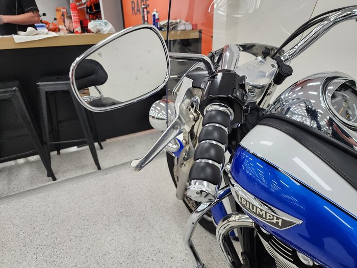 2015 Triumph THUNDERBIRD LT White