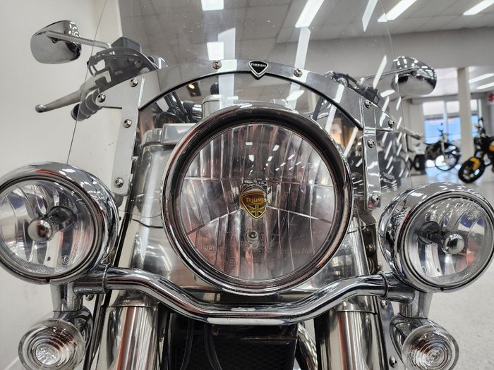 2015 Triumph THUNDERBIRD LT White