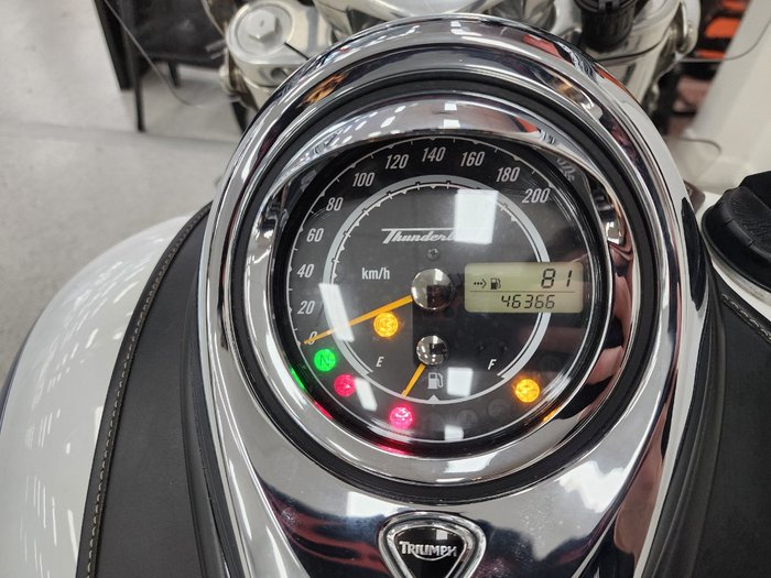 2015 Triumph THUNDERBIRD LT White
