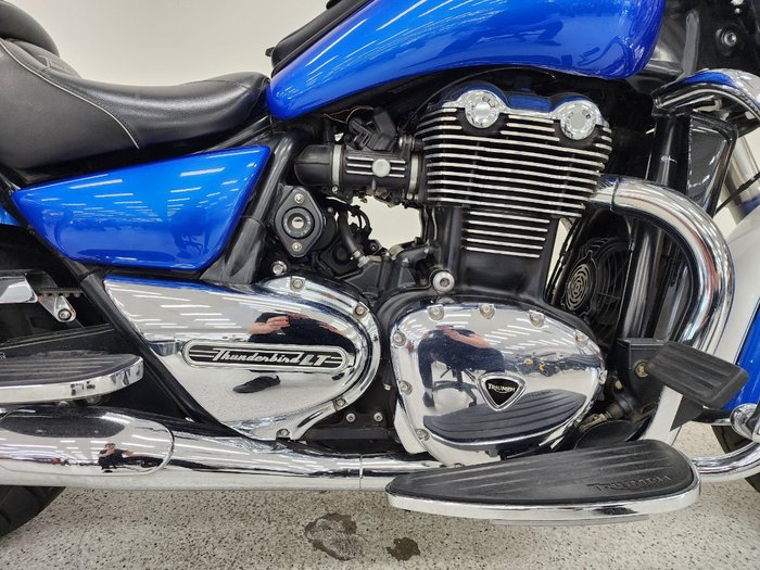 2015 Triumph THUNDERBIRD LT White