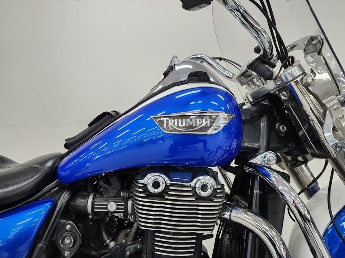2015 Triumph THUNDERBIRD LT White