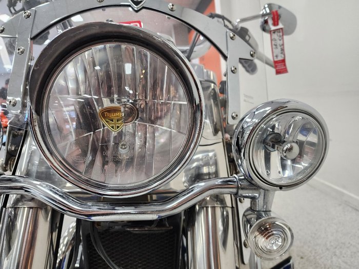 2015 Triumph THUNDERBIRD LT White