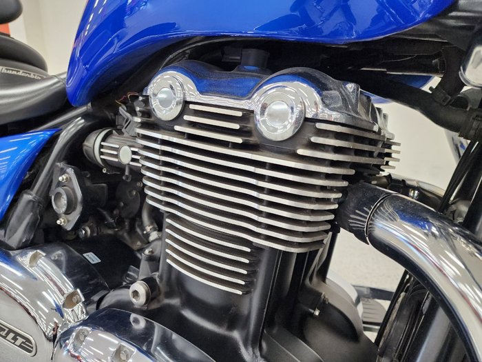 2015 Triumph THUNDERBIRD LT White