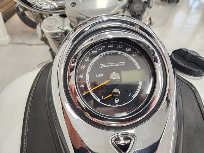 2015 Triumph THUNDERBIRD LT White