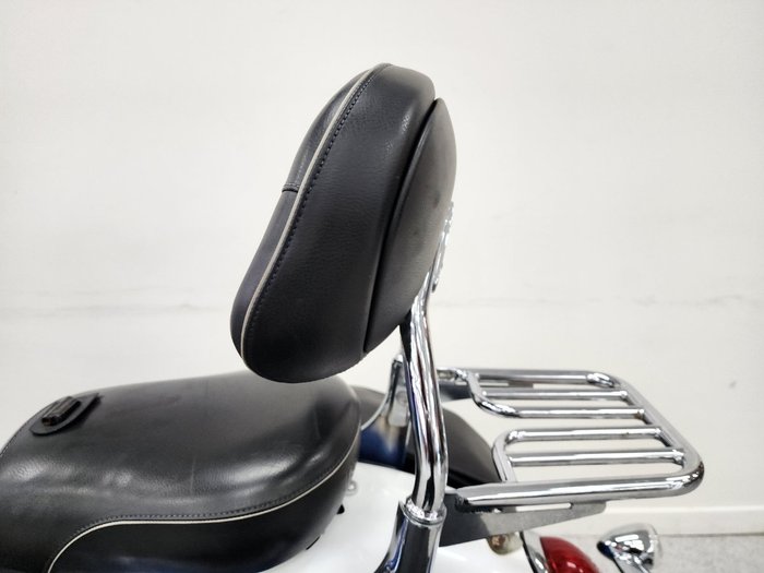 2015 Triumph THUNDERBIRD LT White