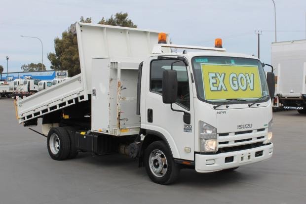 2013 Isuzu Npr300
