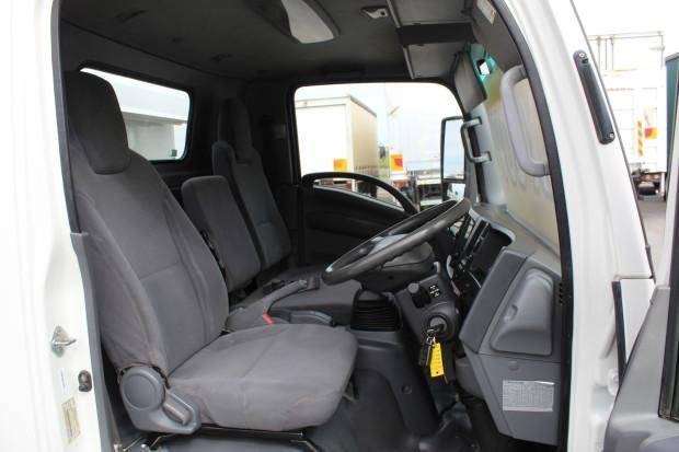 2013 Isuzu Npr300