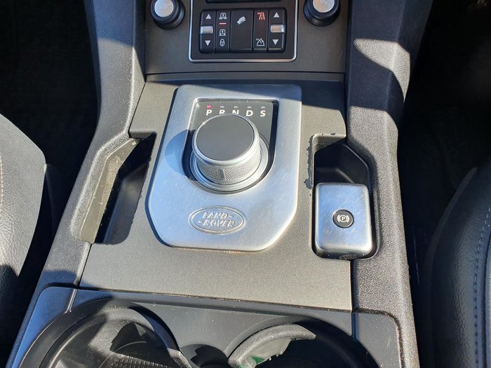 2015 Land Rover Discovery SDV6 SE Series 4 MY15 4X4 Dual Range White