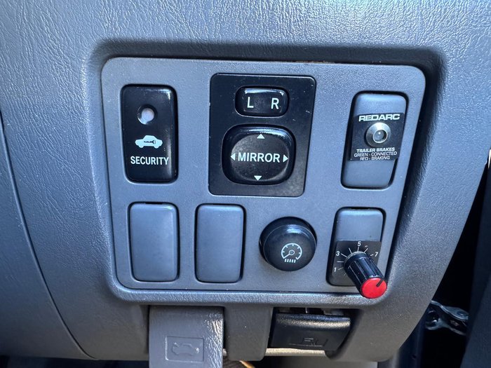 2013 Toyota Hilux SR5 KUN26R MY12 4X4 Ink