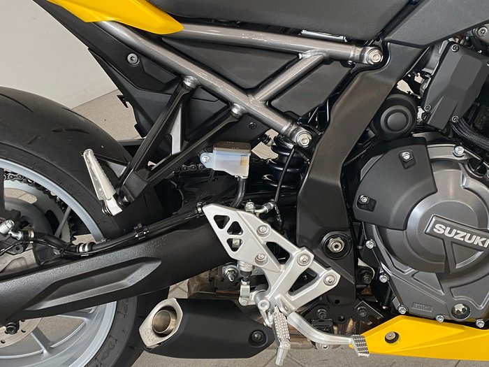 2024 Suzuki GSX-8R GSX-R Yellow