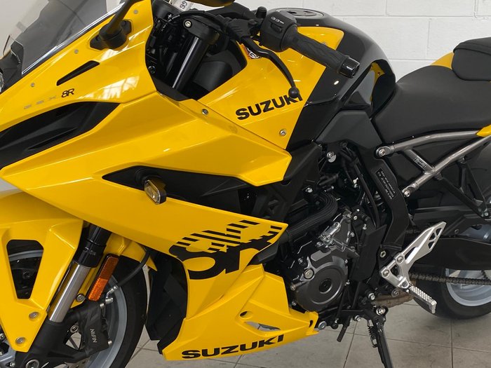 2024 Suzuki GSX-8R GSX-R Yellow