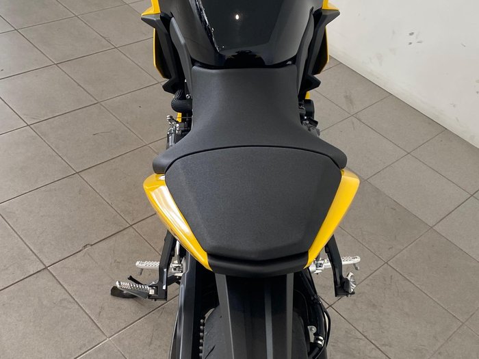 2024 Suzuki GSX-8R GSX-R Yellow