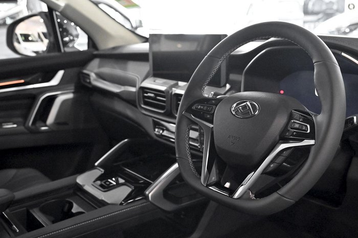 2025 LDV D90 Executive