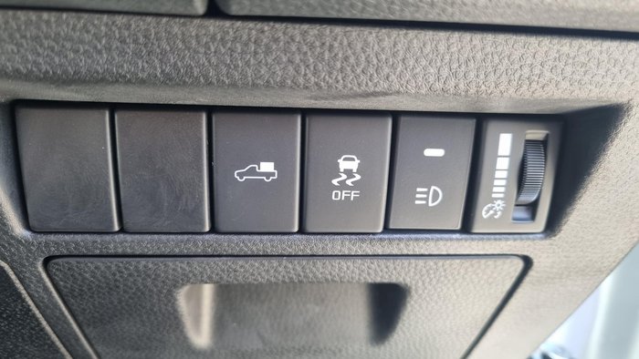 2024 Isuzu D-MAX BLADE MY24 4X4 Dual Range Moonstone White