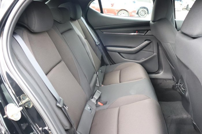 2025 Mazda 3 G20 Evolve