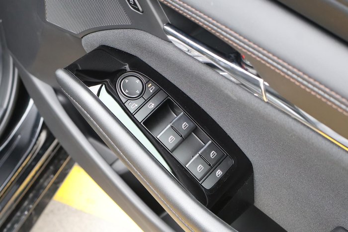 2025 Mazda 3 G20 Evolve