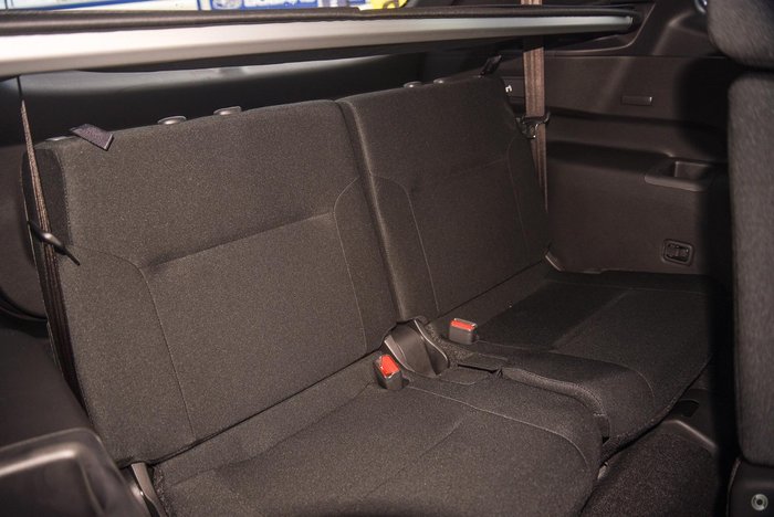 2025 Mitsubishi Outlander LS