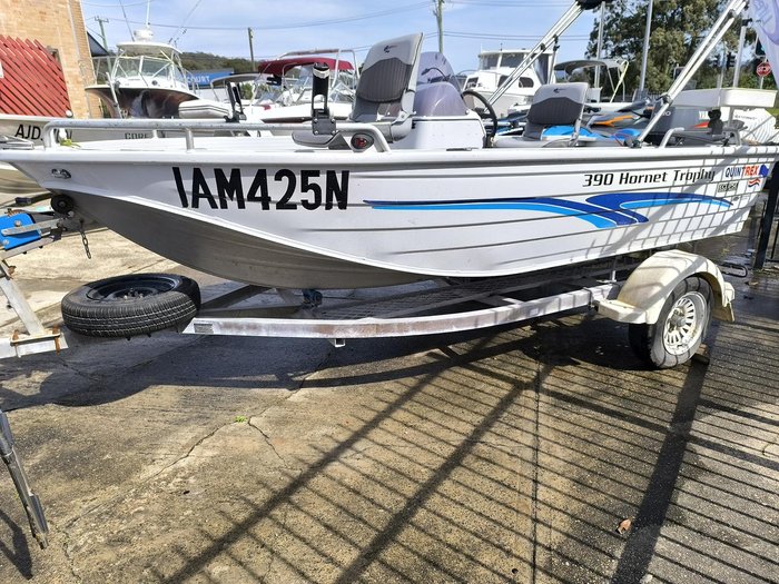 2001 QUINTREX 390 HORNET TROPHY