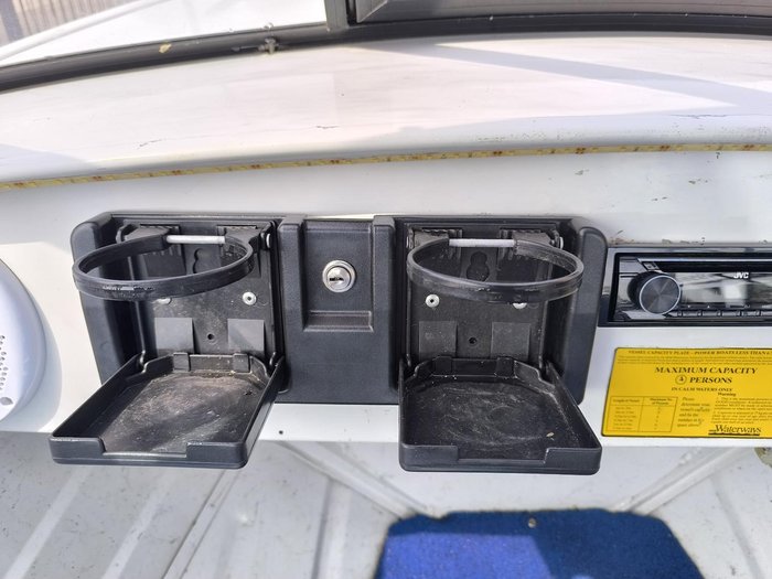 2000 QUINTREX 410 RUNABOUT