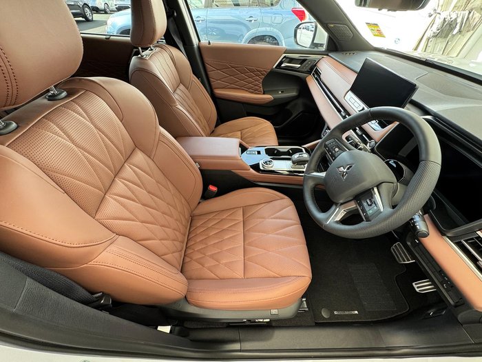 2025 Mitsubishi Outlander Exceed Tourer