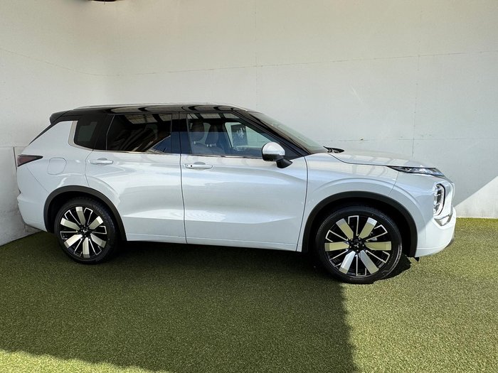 2025 Mitsubishi Outlander Exceed Tourer