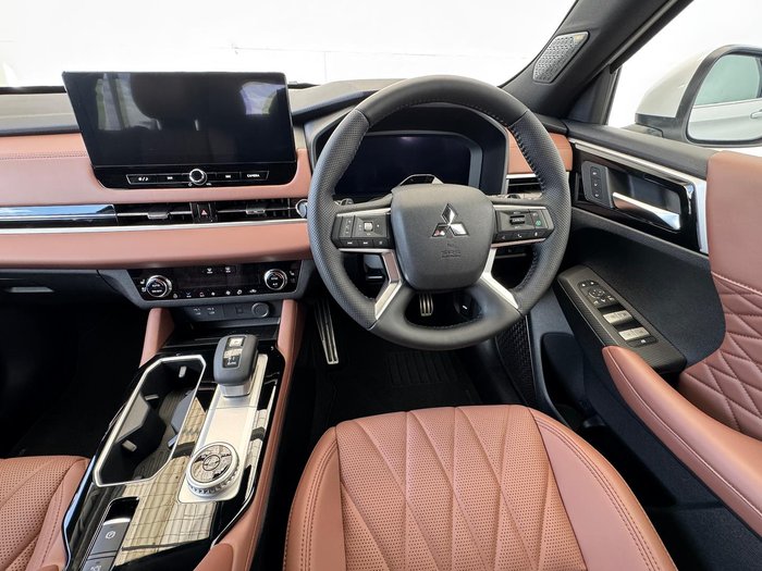 2025 Mitsubishi Outlander Exceed Tourer