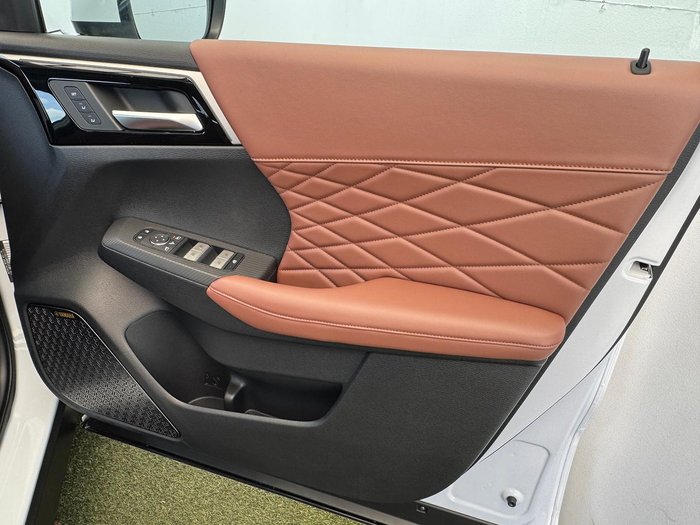 2025 Mitsubishi Outlander Exceed Tourer