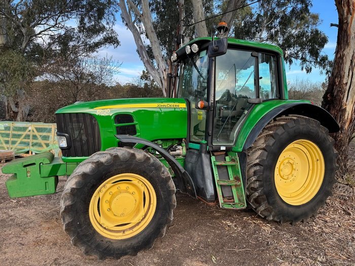 2013 John Deere 6630
