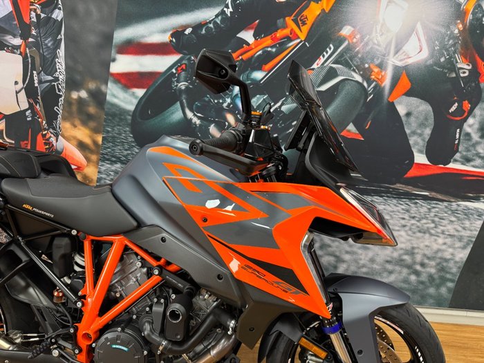 2022 Ktm 1290 SUPER DUKE GT ORANGE