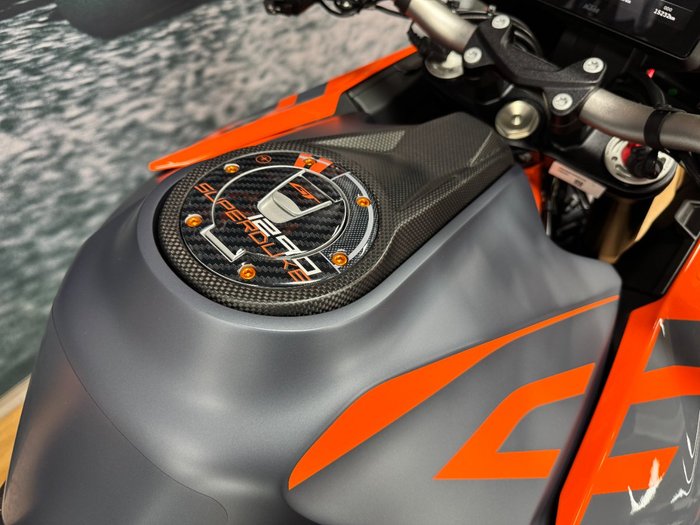 2022 Ktm 1290 SUPER DUKE GT ORANGE