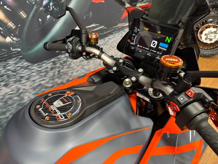 2022 Ktm 1290 SUPER DUKE GT ORANGE