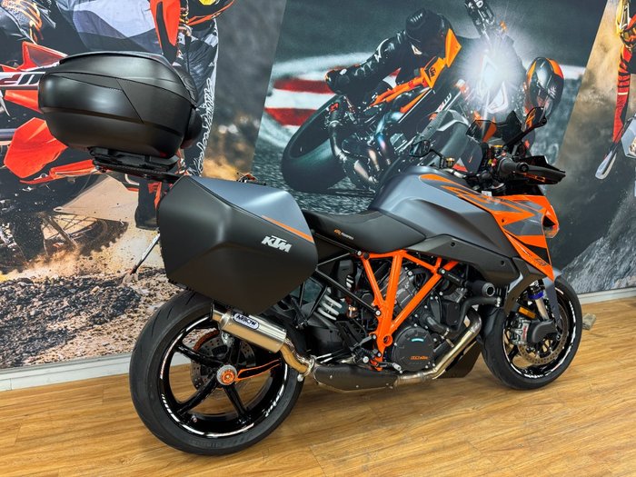 2022 Ktm 1290 SUPER DUKE GT ORANGE
