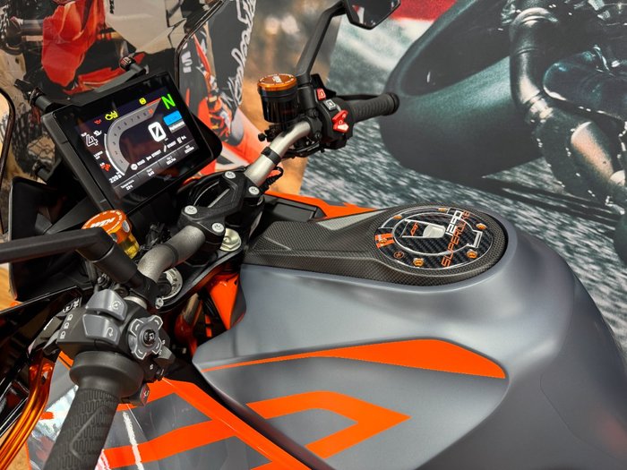 2022 Ktm 1290 SUPER DUKE GT ORANGE