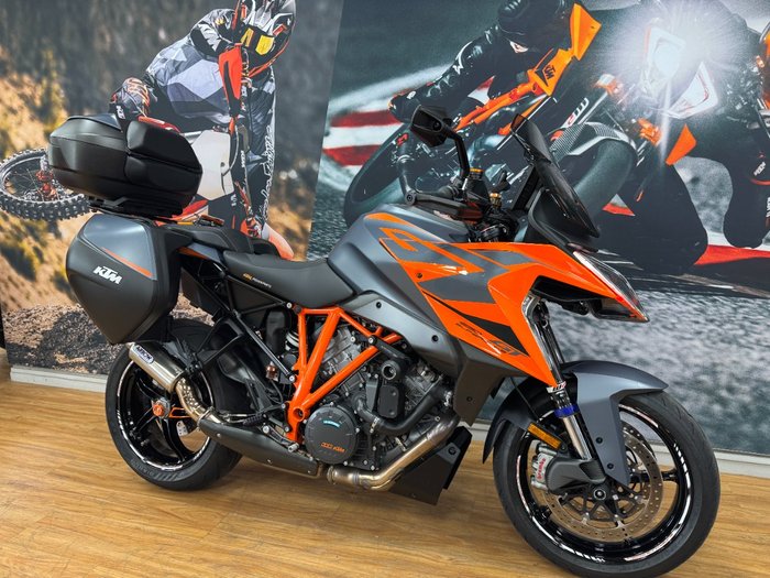 2022 Ktm 1290 SUPER DUKE GT ORANGE