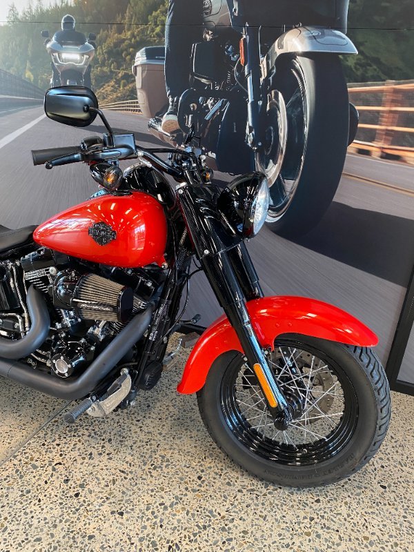 2017 Harley-davidson FLSS SOFTAIL SLIM S RED