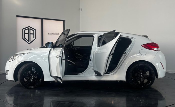 2014 Hyundai Veloster + FS3 Crystal White