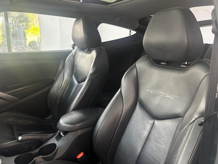 2014 Hyundai Veloster + FS3 Crystal White