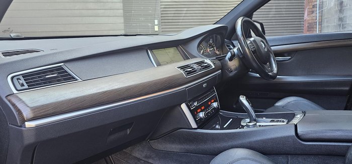 2014 BMW 5 Series 520d M Sport F07 LCI Imperial Blue Brilliant Effect