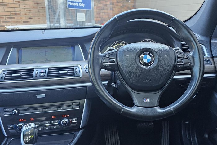 2014 BMW 5 Series 520d M Sport F07 LCI Imperial Blue Brilliant Effect