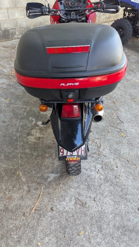 2017 Kawasaki KLR650 (KL650) Red