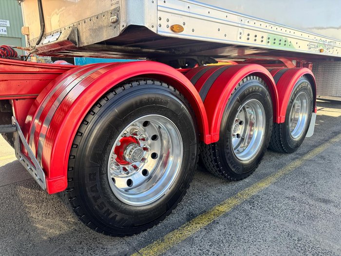 2017 Maxitrans St3 34 Pallet -30 Reefer B Double Double Stacker, Rear Evap